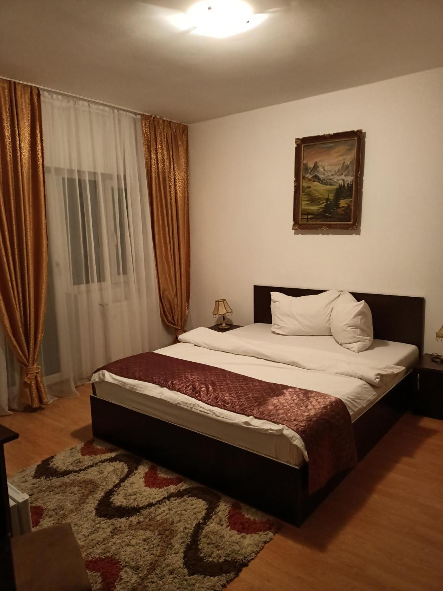 Pensiunea Lari Băile 1 Mai Zewnętrze zdjęcie